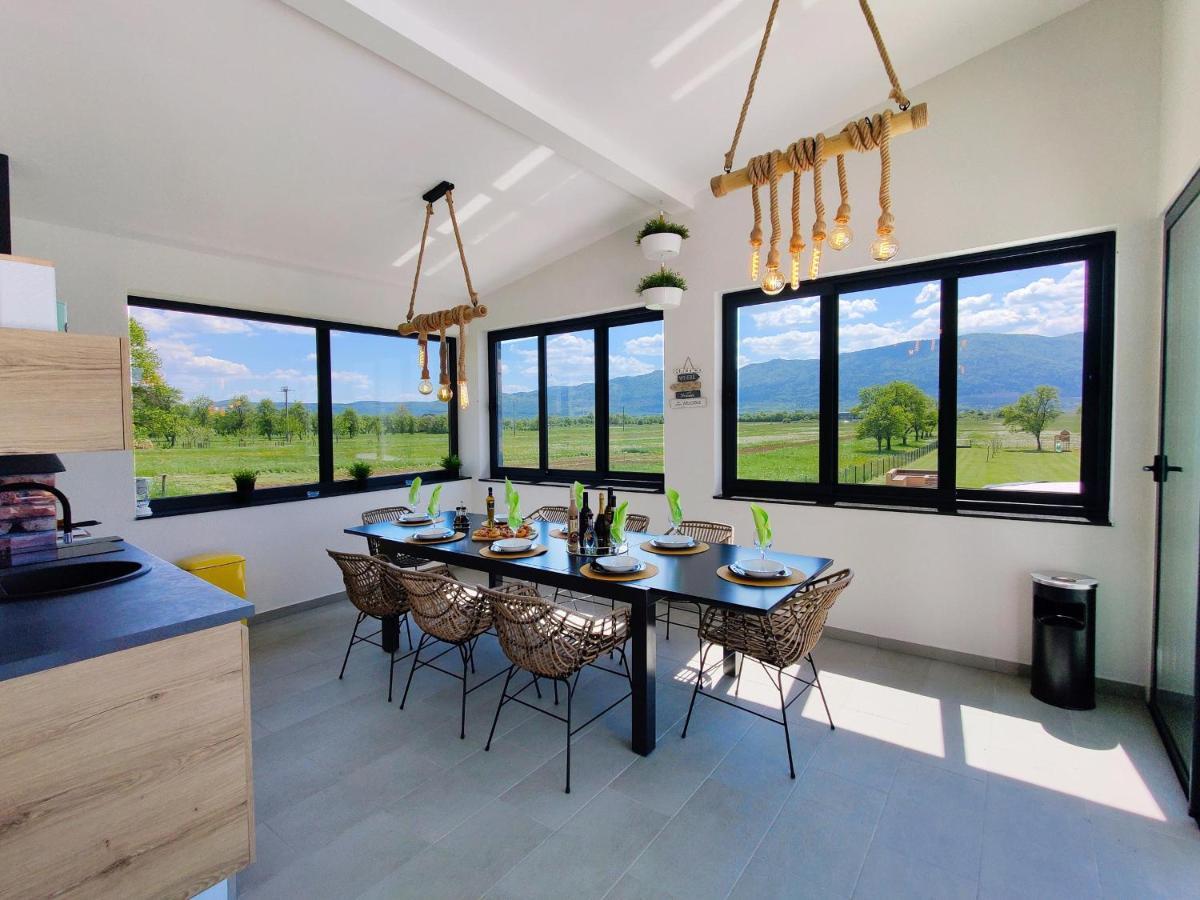 Villa Biser Gacke Sinac ภายนอก รูปภาพ