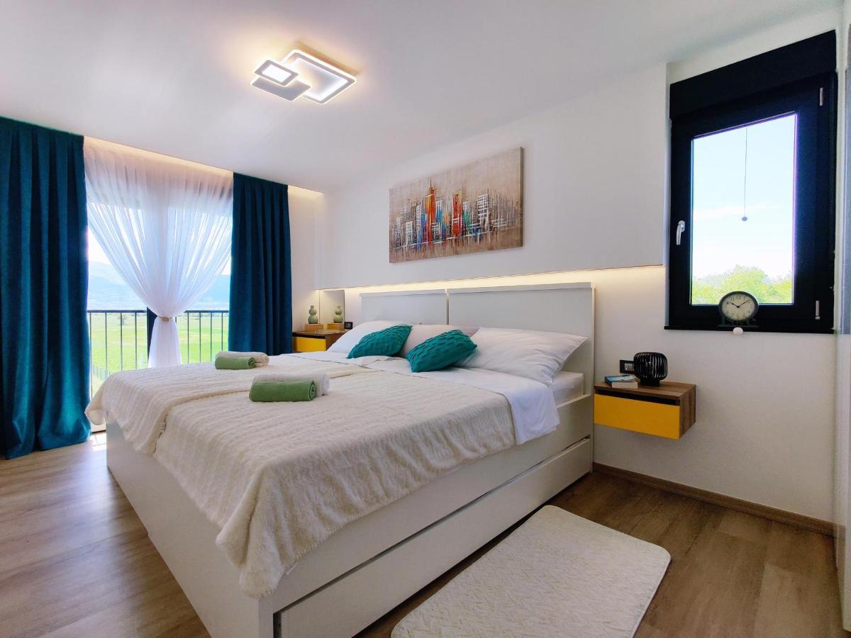 Villa Biser Gacke Sinac ภายนอก รูปภาพ